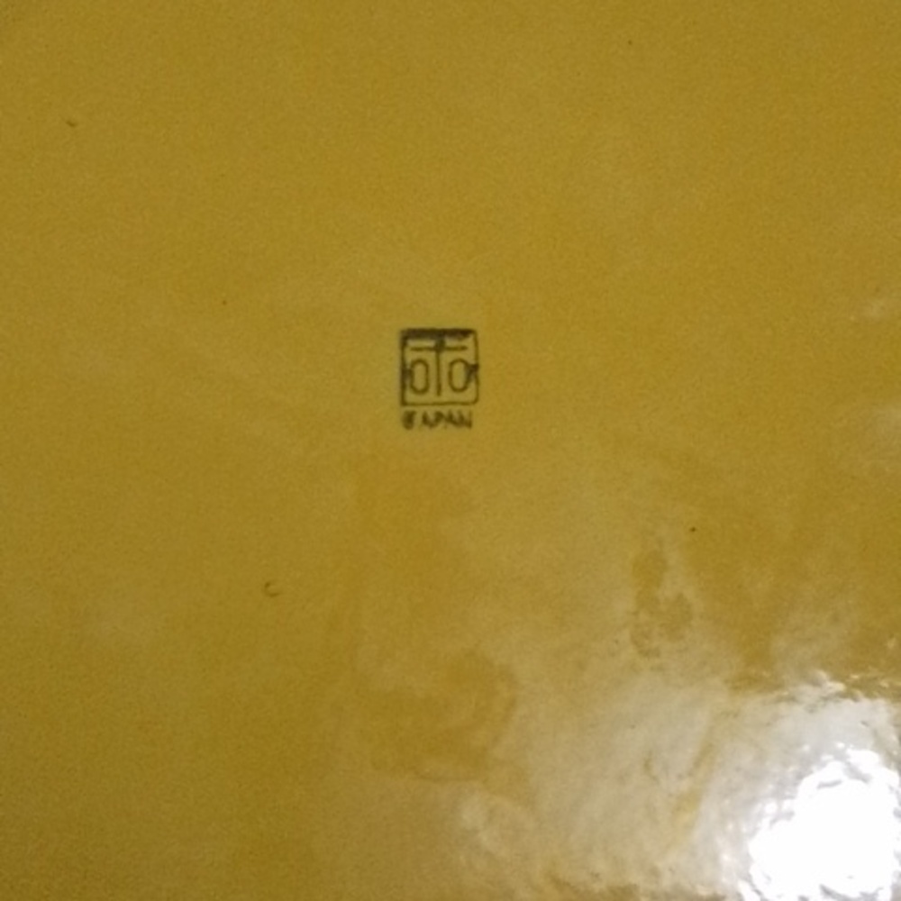 Yellow Enamelware pan - Picture 3 of 4